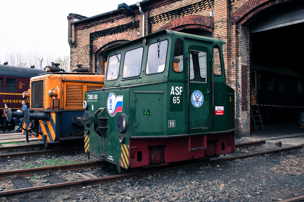 дизельный локомотив для ранжирования паровоз
